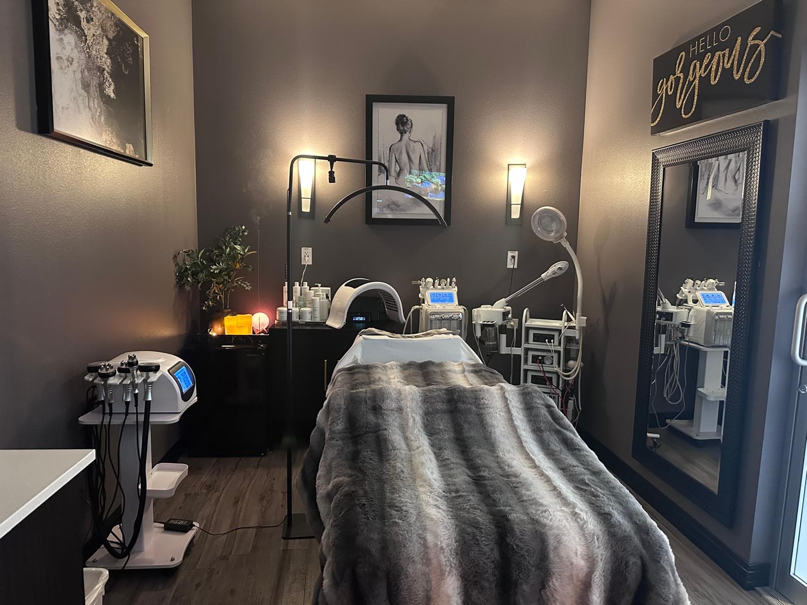 Elegant spa corridor with arched doorways